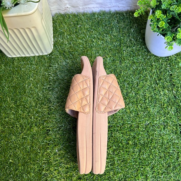 APL Lusso Quilted Slide clay Sandals womens 5 Rose Dust - Picture 11 of 16